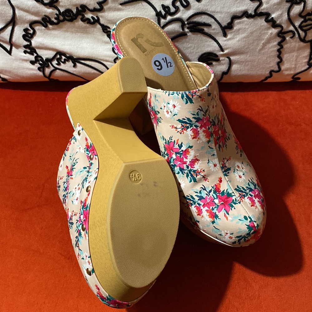 Report flower print clogs - Picture 3 of 4